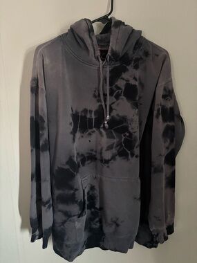 Jeffree Star Gray & Black Tie-Dye Women's Pullover Hoodie